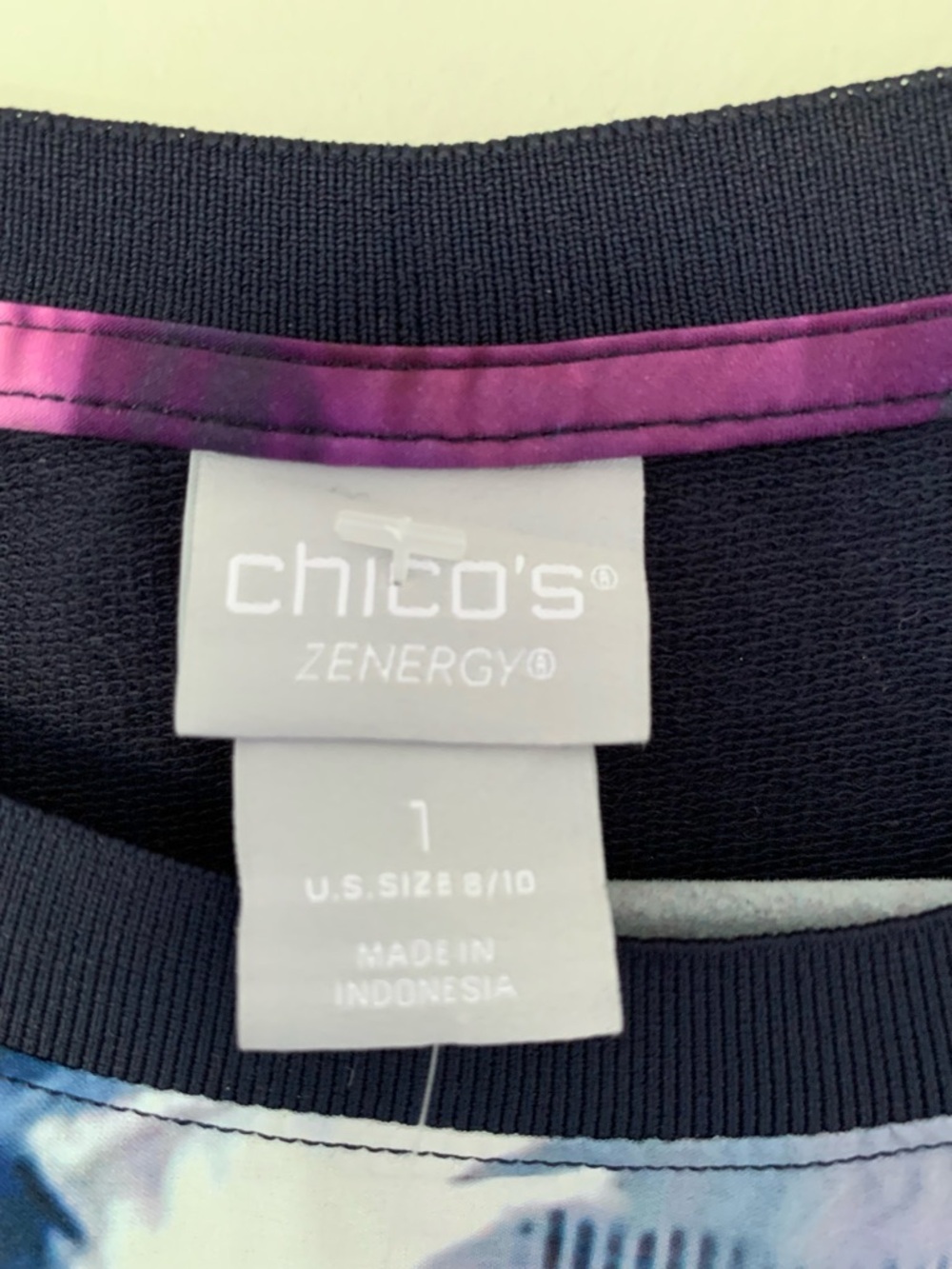 NWT Chico's Top Zenergy Mixed Print Tunic Medium - Picture 4 of 10